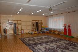 Оборудованный зал для проведения спортивных мероприятий с детьми дошкольного возраста.